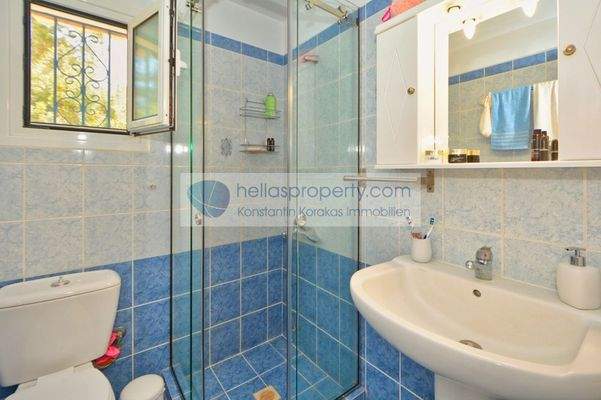 a8d83e9a26074b1ebd4fe0736443fc4d-original