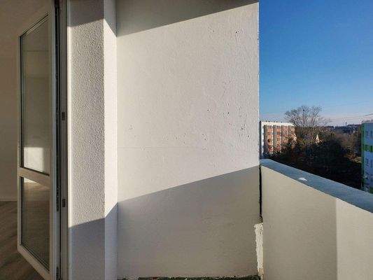 Südbalkon Blick Ost.jpg