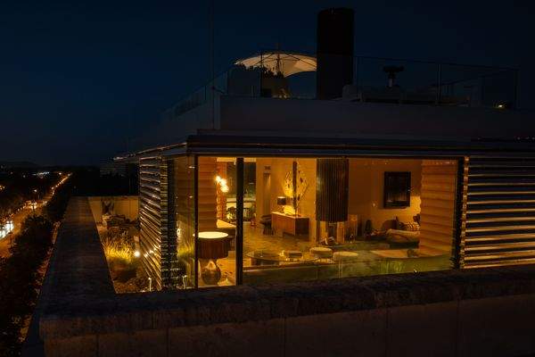 Penthouse bei Nacht