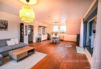 heller Wohn- Essbereich