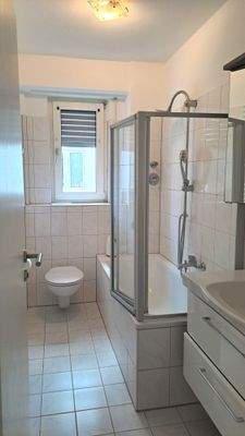 Tageslicht mit Wanne / Entspannung 