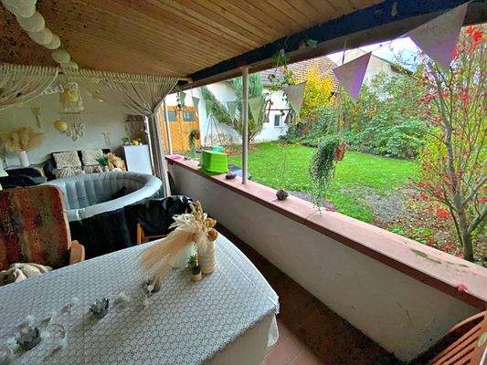 Gartenlounge (überdacht)