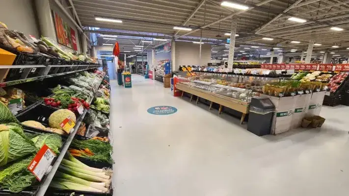 Verkaufsfläche 6.webp