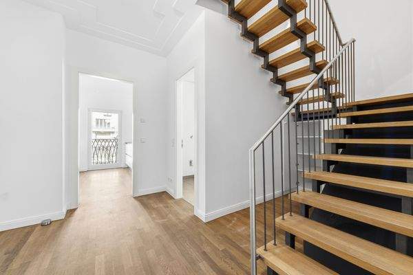 Flur mit Blick in die Küche