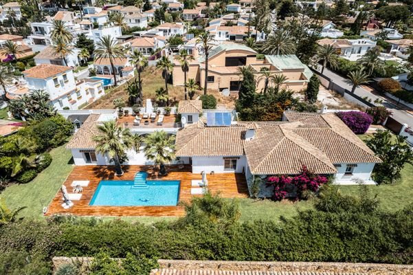 Photo: Villa in Marbella East