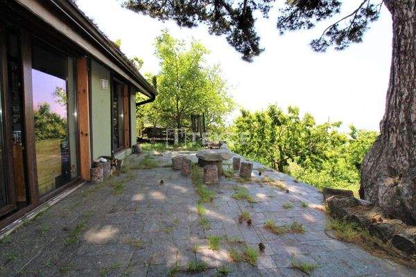 Detached Homes Intertwined with Nature on Uludag Road in Bursa