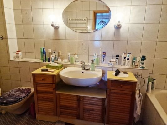 Badezimmer innenliegend - Wohnung Obergeschoss 