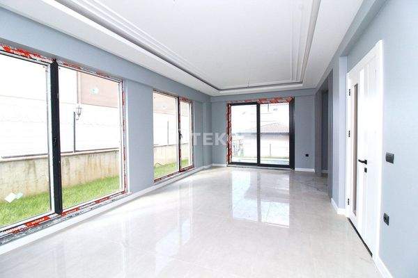 Detached Villa with Pool in Nilüfer Gümüştepe