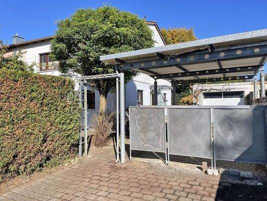 Hofeinfahrt - Carport