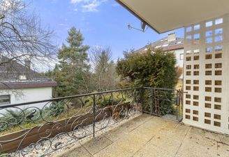 Schöne, sonnige und ruhige 3 Zi Wohnung 81,00m² mit Terrasse und Garage am Spitalberg - Aussichtslage