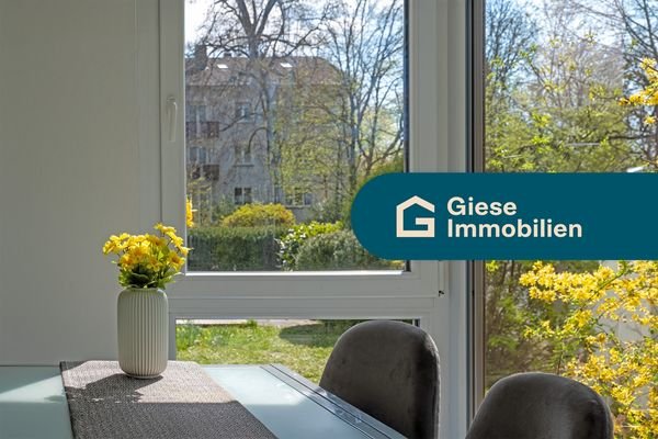 Titelbild mit Banner