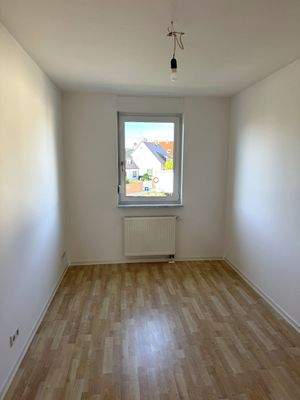 Kinder- oder Arbeitszimmer.jpg