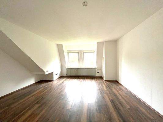 Zimmer Gartenseite.JPG