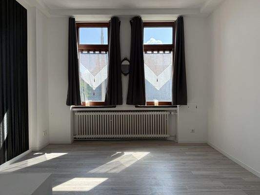 großzügige helle Räume