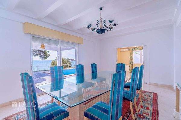 Essbereich mit Meerblick