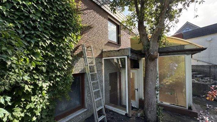 Rückbereich mit "Wintergarten"