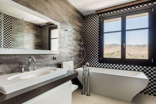 Villa in Marbella East