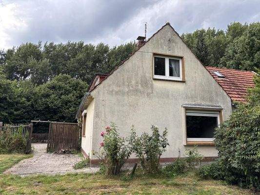 Hausansicht vom Garten