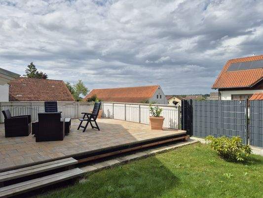 Terrasse über Garage