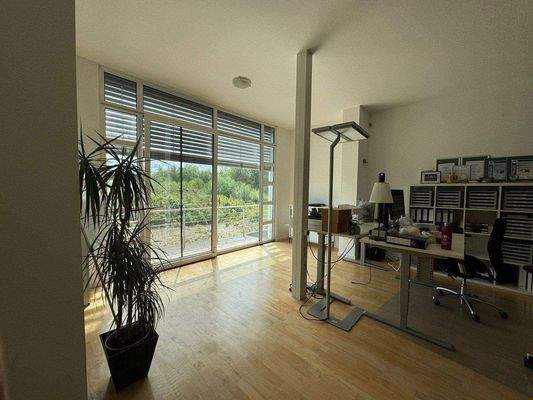 1.OG mit Parkettboden