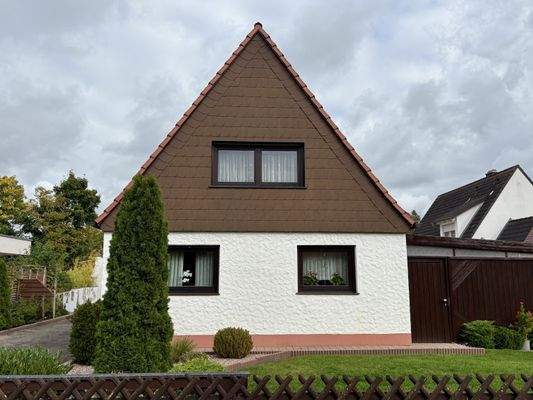 Hausansicht von d. Straße