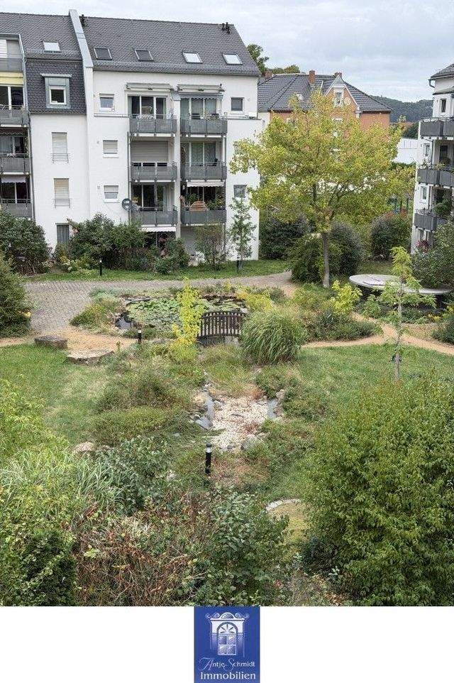 Eindrucksvolle Wohnung mit Balkon in gepflegter Umgebung! - Foto 5