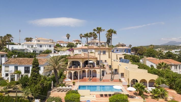 Photo: Villa in Estepona