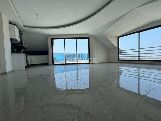 Ready-to-move Apartments with Sea and City Views in Alanya Mahmutlar