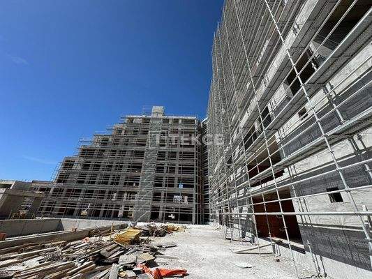 Apartments with Loft Options in a Complex in Altıntaş, Antalya