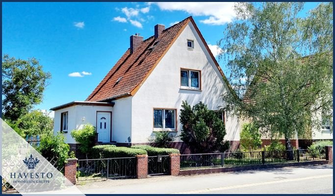 Blick auf das charmante Einfamilienhaus