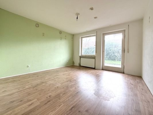 Büro EG