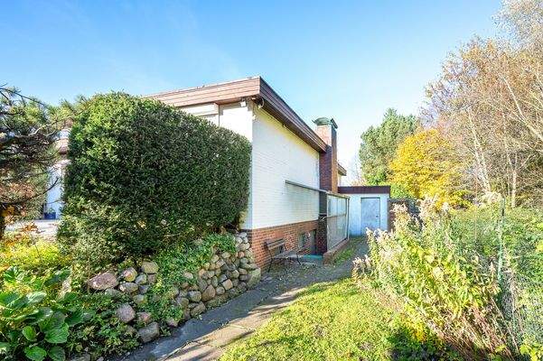 rückwärtiger Zugang zur Garage