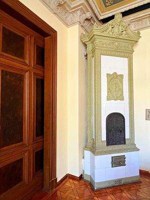 hist. Ton-Kachelofen 2. Wohnraum