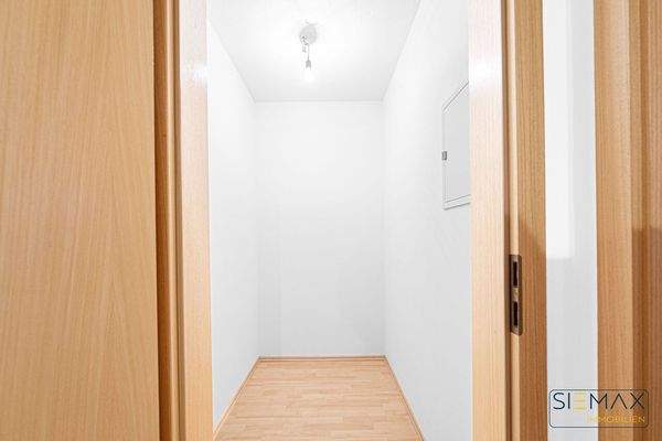 Abstell,- oder Vorratsraum 