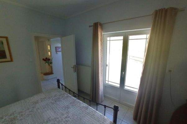 Kreta, Kavousi: Tolle Villa mit Pool, Meerblick und Olivenhain zu verkaufen