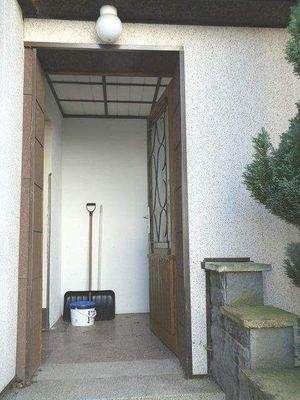 Hauseingang mit Windfang 