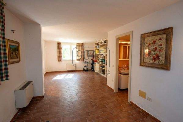 Exklusives Villenanwesen mit Seeblick in Garda - Gardasee