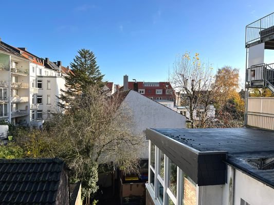 AUSBLICK VOM BALKON