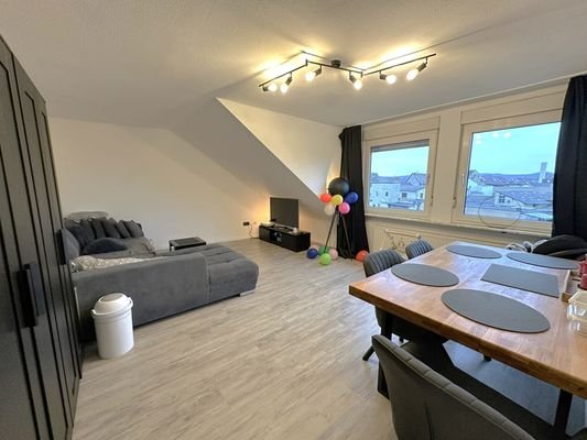 Wohnzimmer DG