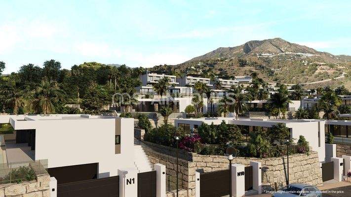 Detached Houses with Garden and Customizable Design in Mijas