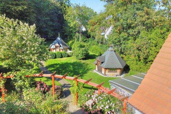 Garten, Sauna- u. Grillhaus