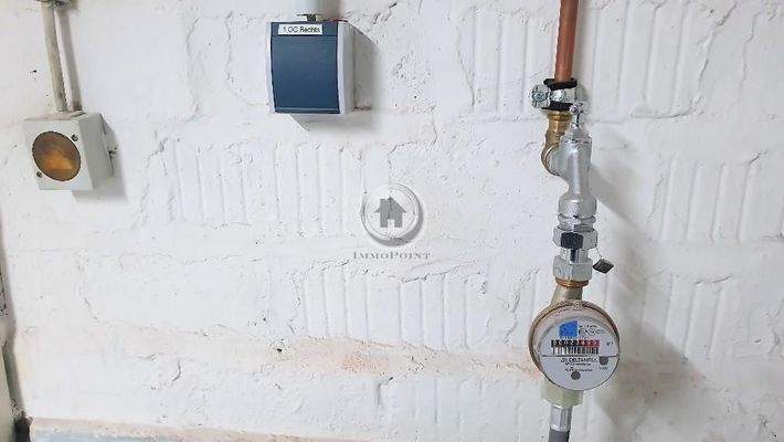 Strom und Wassseruhr im Waschkeller