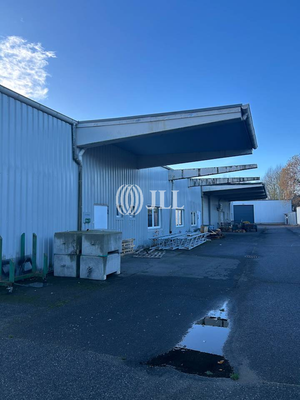 Crash Test Halle Aussenansicht