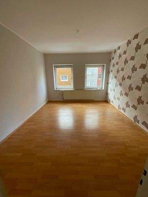 Leeres Zimmer mit Tapete