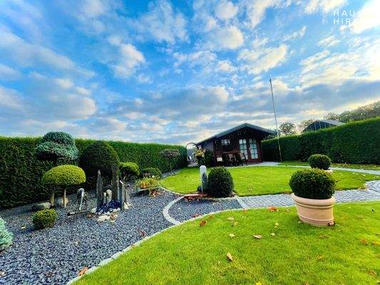 Garten mit privatem Saunabereich 