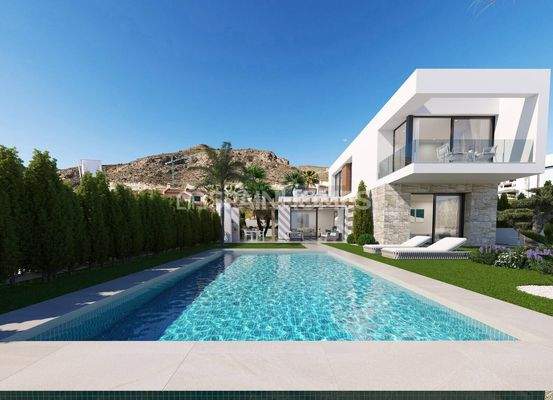 Sea View Villas with Pool and Terraces in Finestrat Alicante
