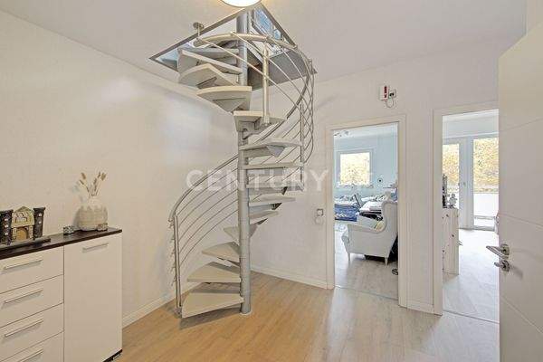 Treppenaufgang zum Dachgeschoss