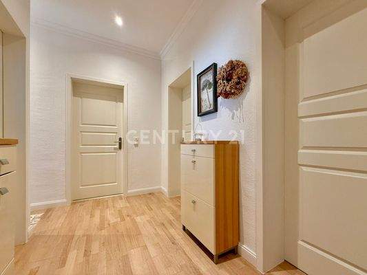 Einladender Eingangs- und Flurbereich