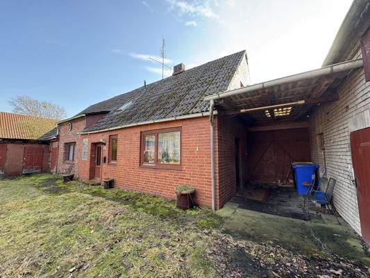 Seitenansicht vom Innenhof