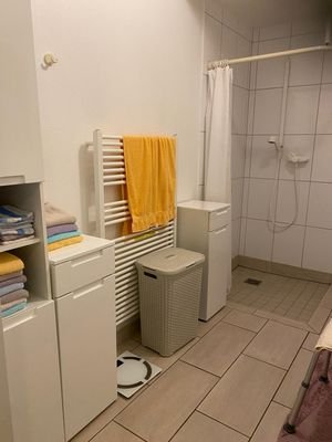 Badezimmer Dusche.jpg